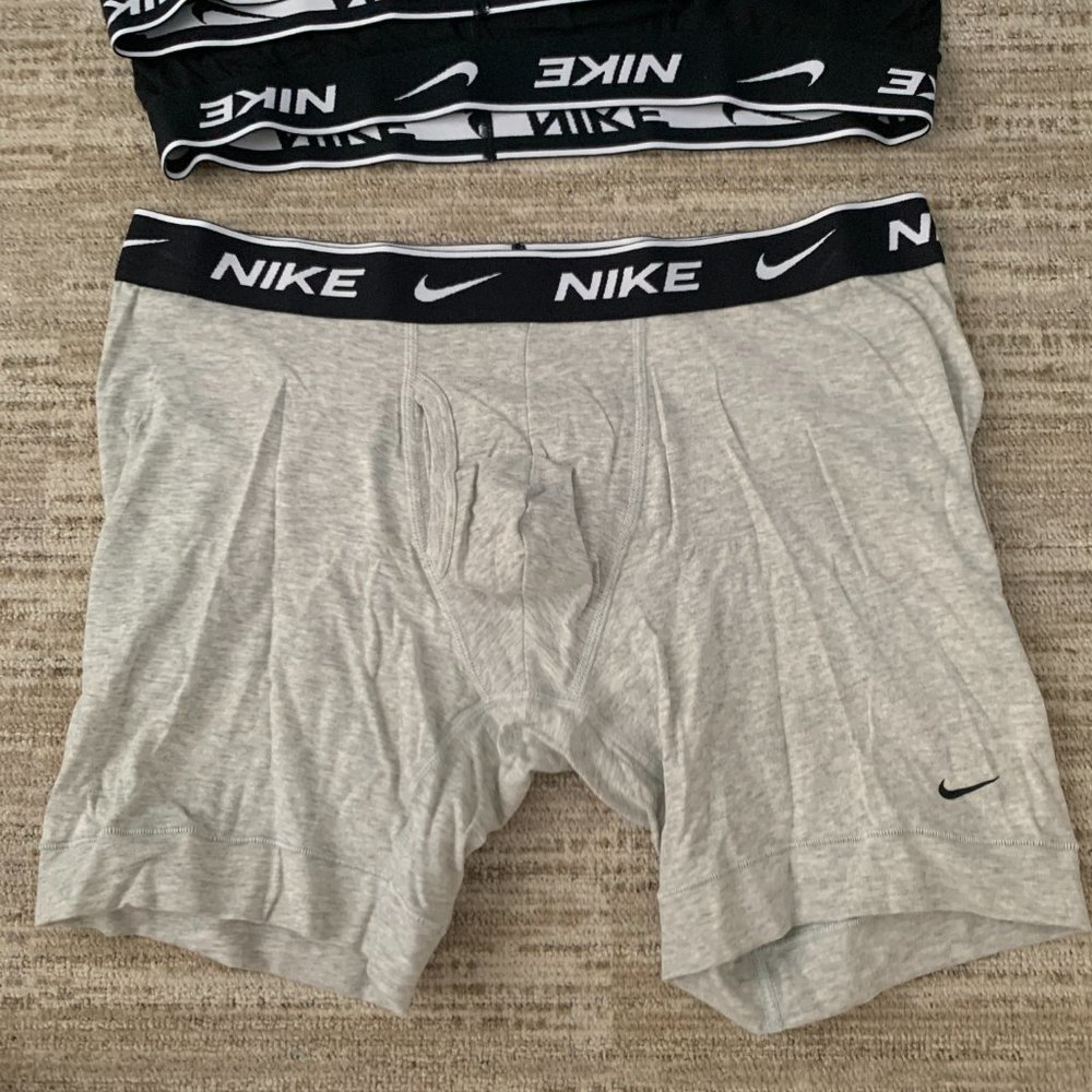 NIKE MENS NEW HEATHER GRAY DRI-FIT ESSENTIAL COTTON STRETCH TRUNK LARGE - 1 PAIR